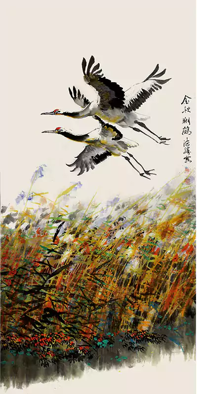 两只高飞的丹顶鹤 正面被风吹斜的花草