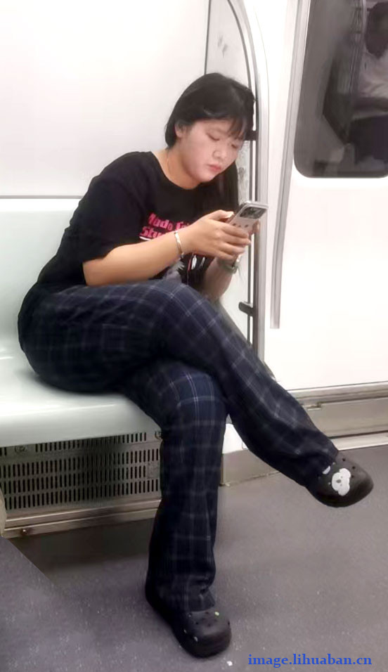 1号线女1 1号线女1